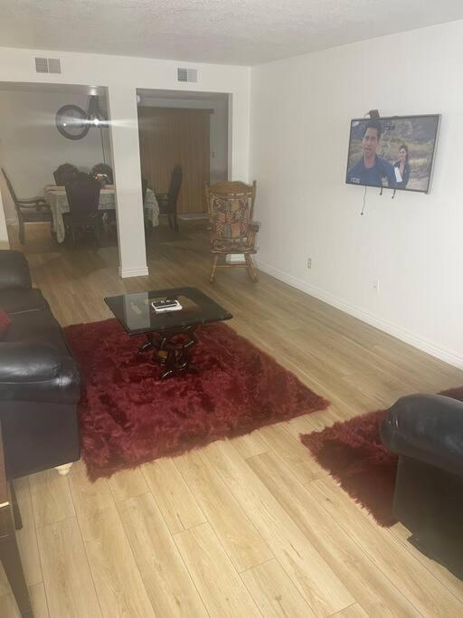 גלנדייל 4 Bedroom Home-Casino-State Farm Stadium Only 2 Miles מראה חיצוני תמונה